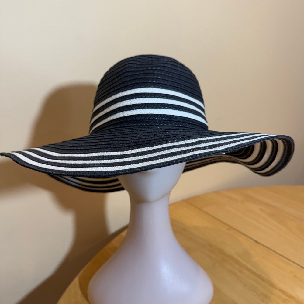 Woven Floppy Sun Hat Black White Striped Wide Brim Beach Vacation Coastal Resort